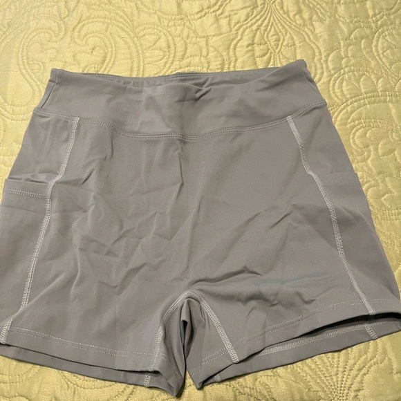 HALARA everyday cloudful double strap dress with shorts and removable padding - Picture 6 of 6